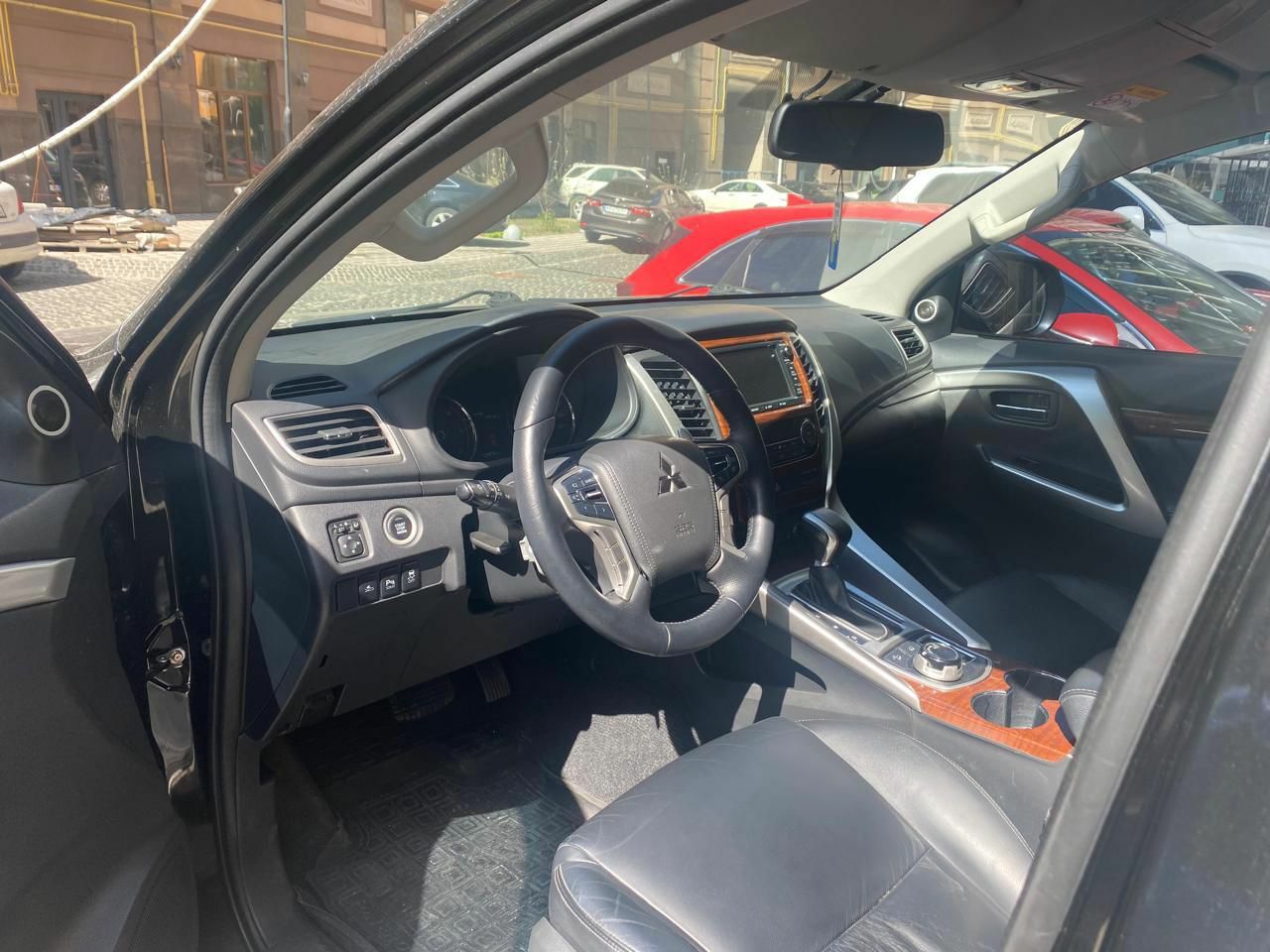 Mitsubishi Pagero Sport 2016 2,4