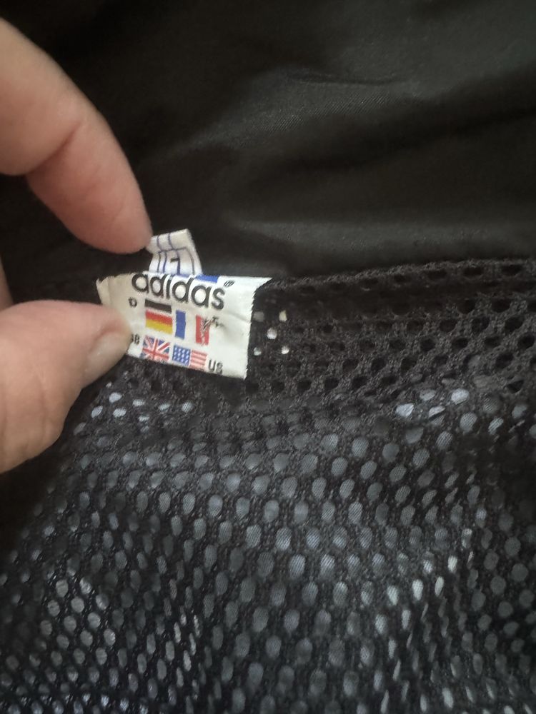 Kurtka adidas na wiosnę wodoodporna cienka roz.158 dziecięca
