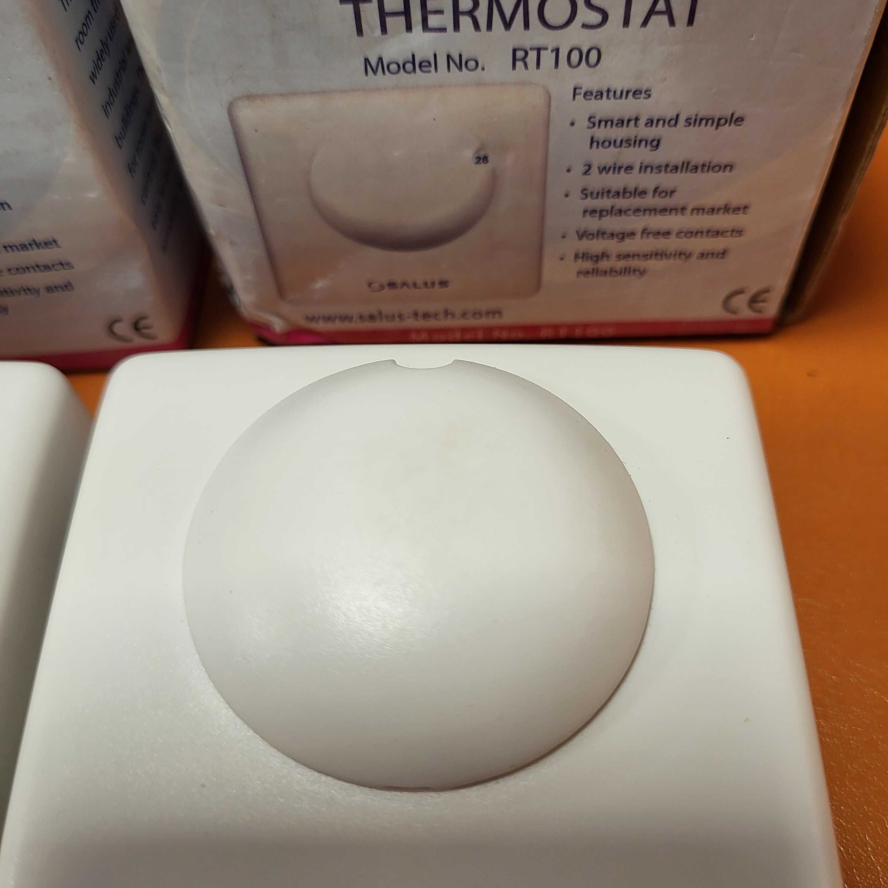 Regulatory Salus RT100 3 sztuki