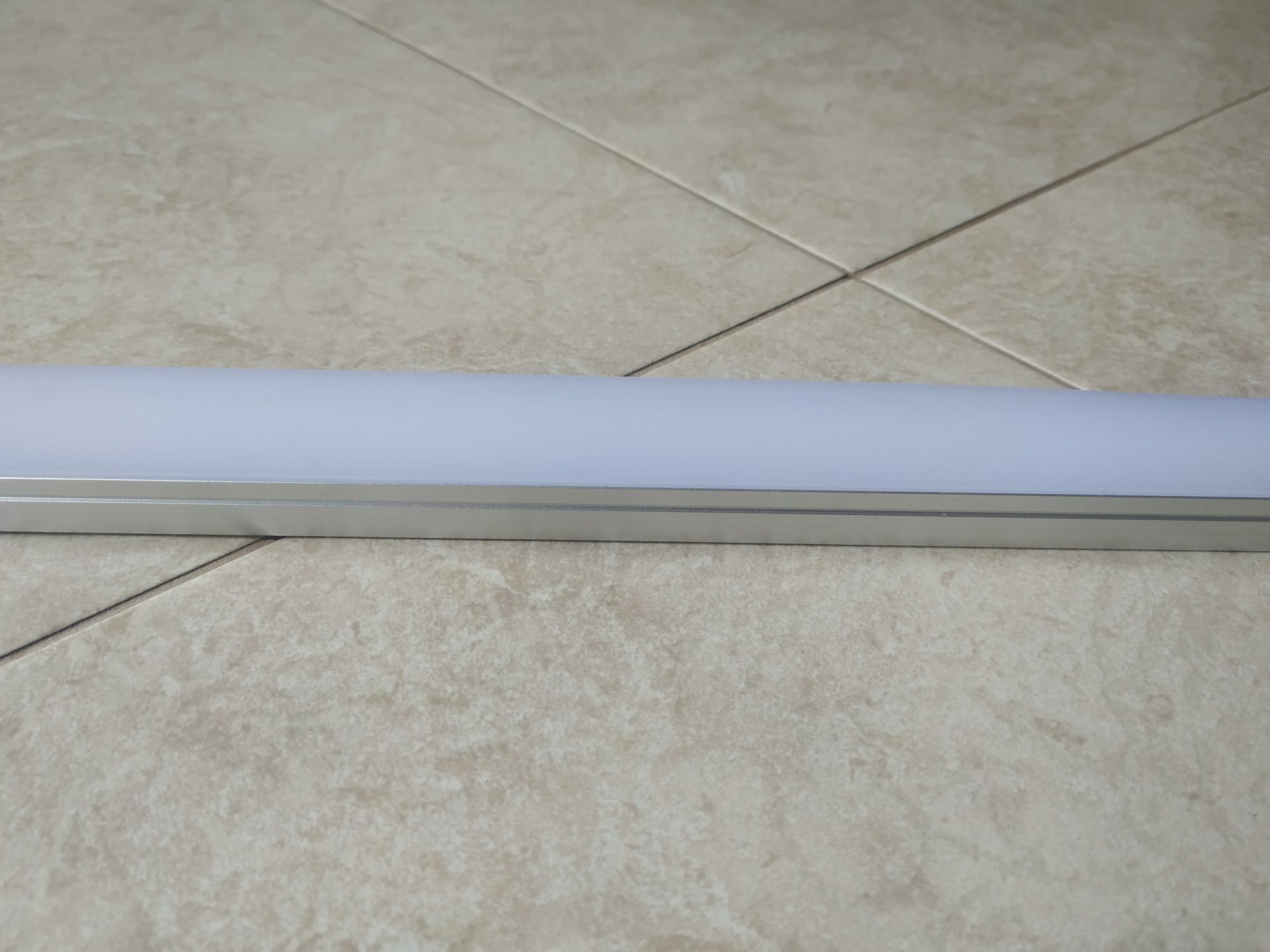 Профіль для LED стрічки алюмінієвий 2 м профиль для светодиодной ленты