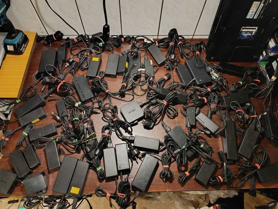 Zasilacze do Laptopów Lenovo Dell Sony Asus Acer Toshiba Samsung MSI