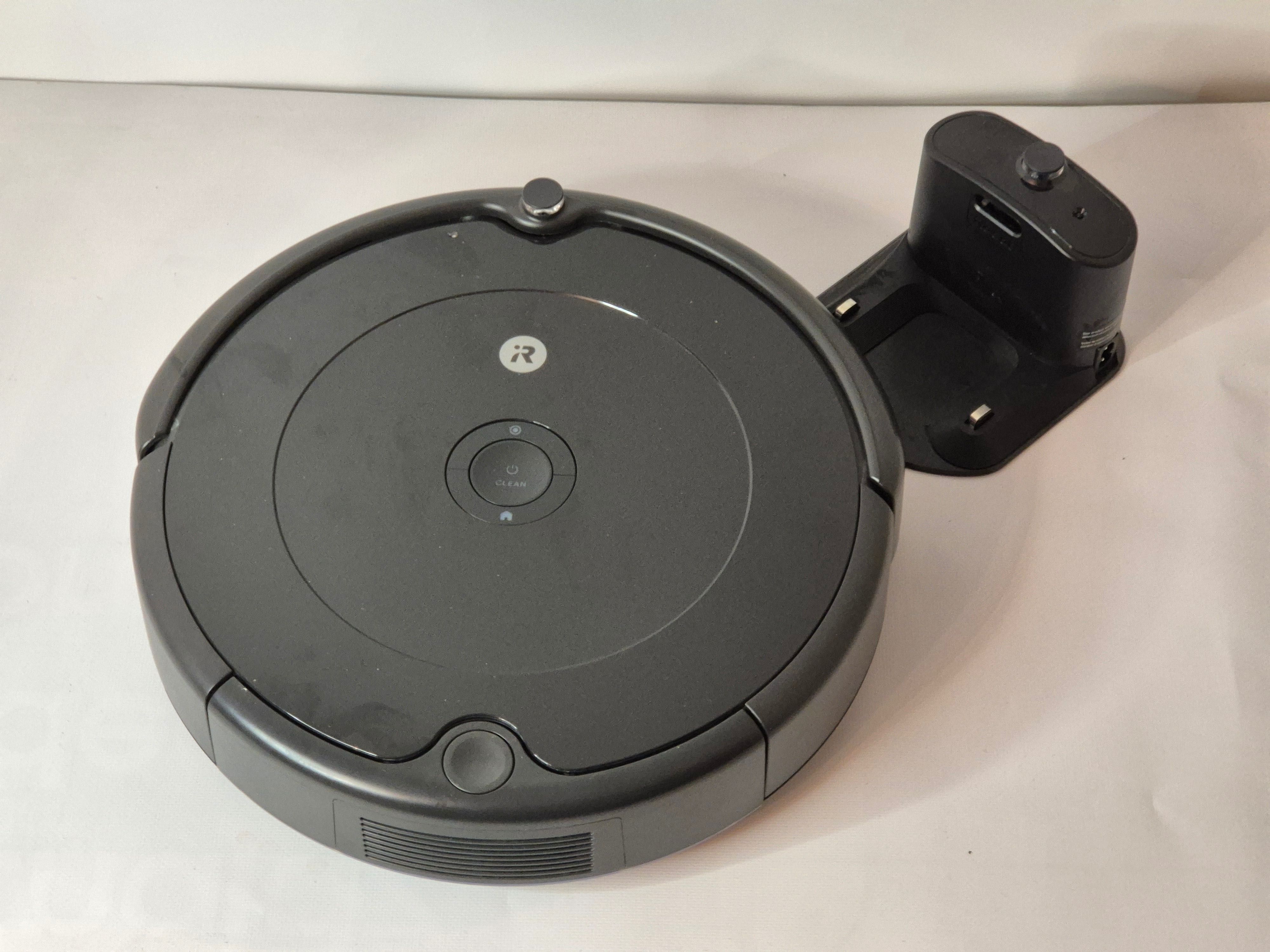 Robot odkurzający iRobot Roomba 692