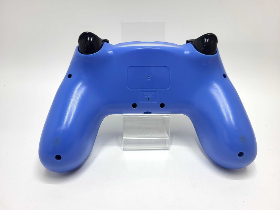 Kontroler steelShock do konsoli PS4