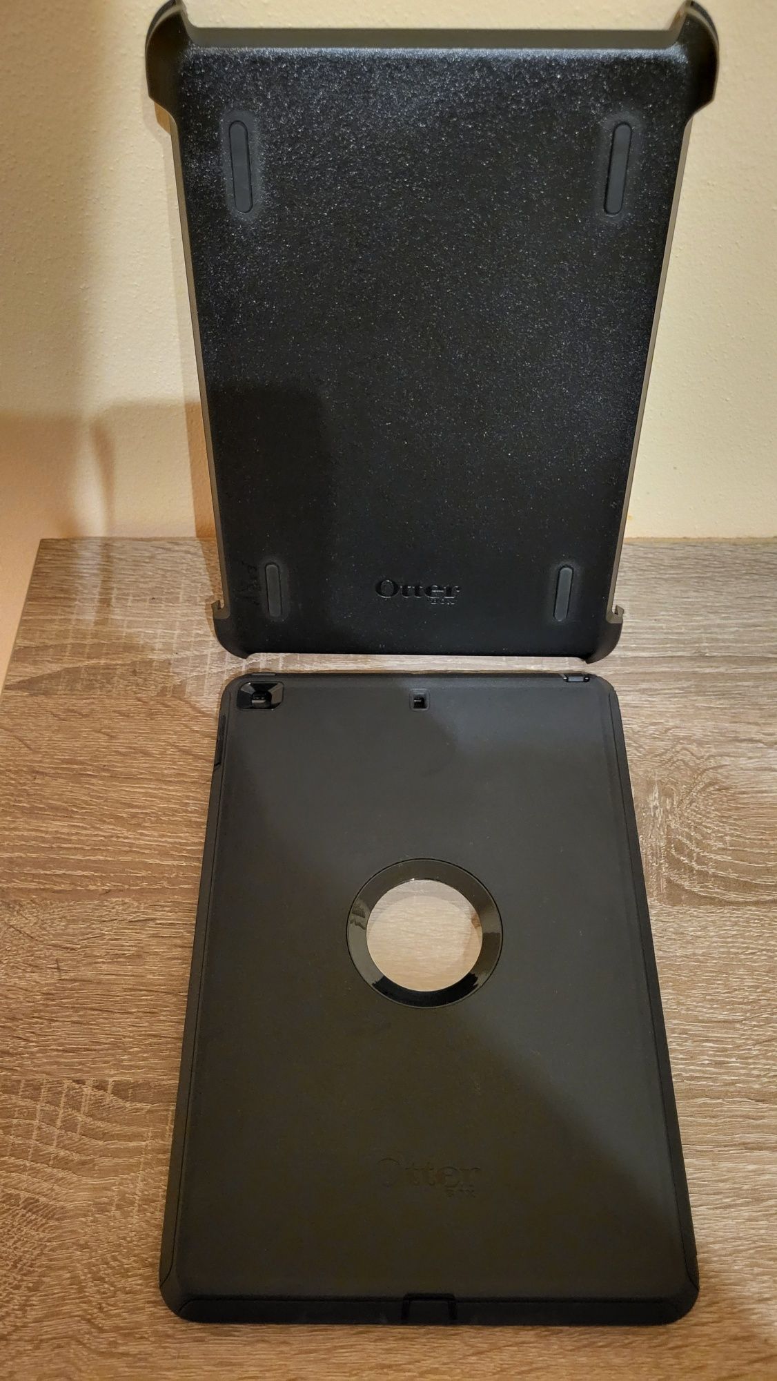 Продам брендовий преміум бампер OtterBox Defender Apple iPad 7/8/9
