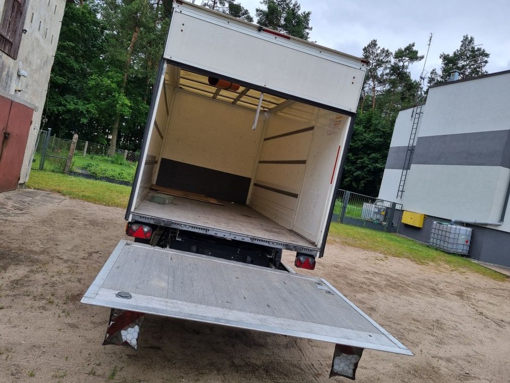 Kontener JUNGE z windą BAR VW Crafter 2020r