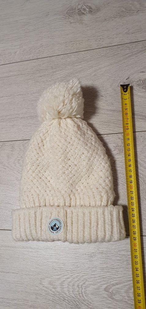 Czapka zimowa damska SUPERDRY z pomponem