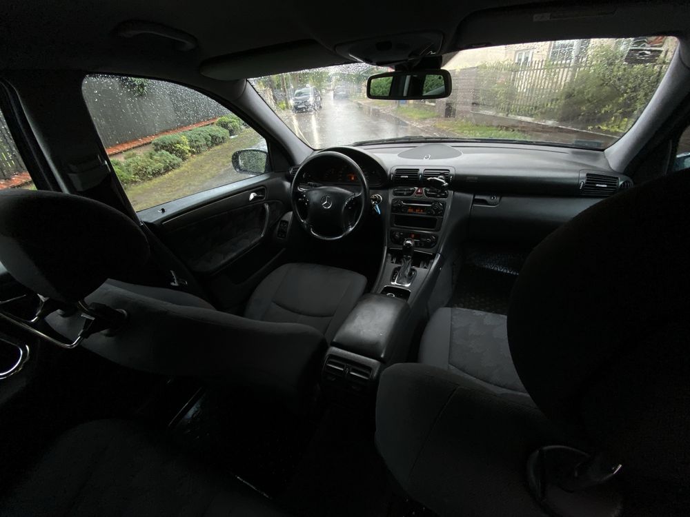 Na sprzedaż mercedes 2.2 tdi automat dobry stan w zamian gwarancję