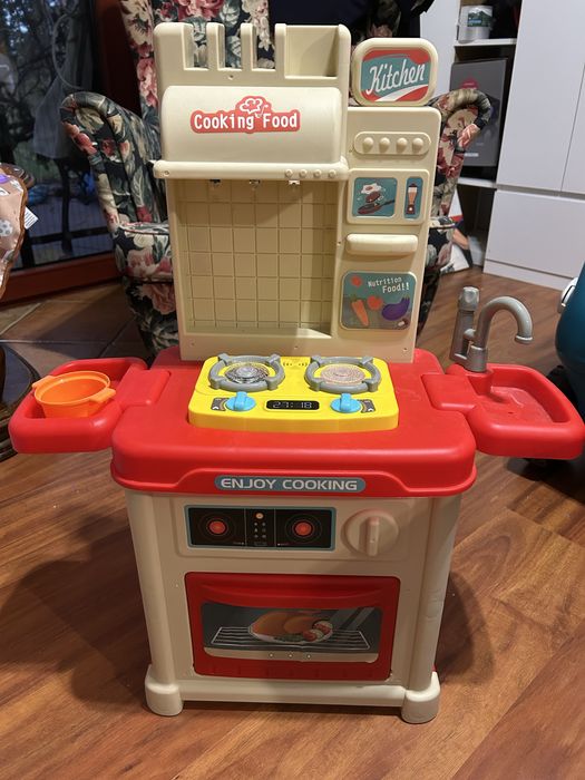 Kuchnia zabawkowa dla dzieci piekarnik płyta