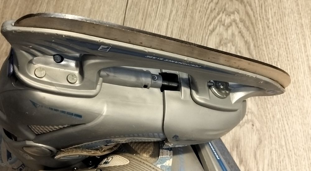 Dziecięce łyżwy FILA regulowane rozm. 29-32 EUR