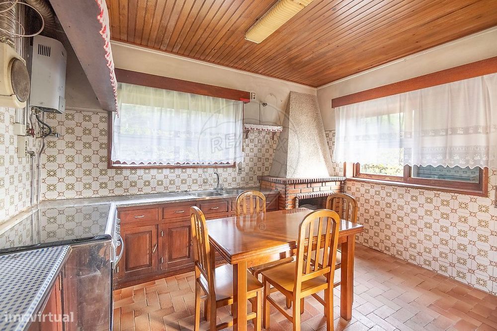 Moradia T4 para venda