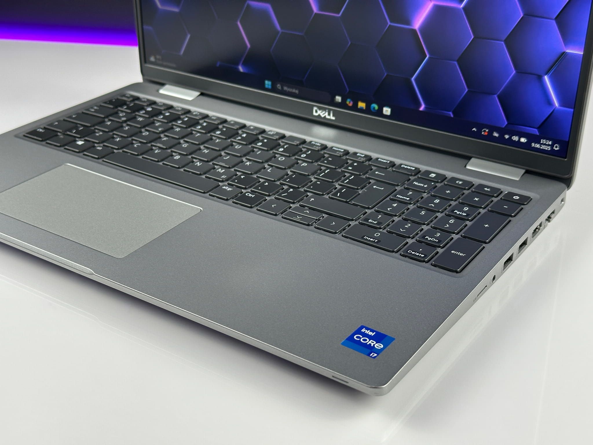 Laptop DELL Precision 3560 | i7-1165G7 / FHD DOTYK / T500 / gwarancja
