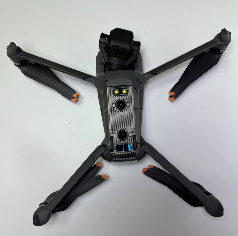 Дрон Dji mavic 3 комплект . БУ