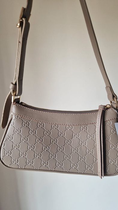 Mała zgrabna torebka GC beżo w stylu Gucciwa hit sezonu