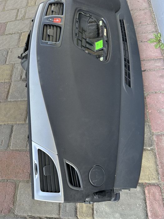 Торпеда передняя панель консоль Renault Megan 3 Рено Меган 3
