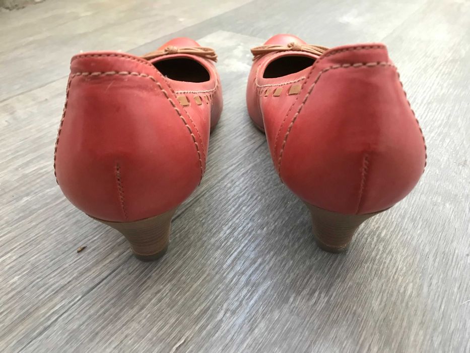 Кожаные туфли Geox, каблук 5 см, 39 размер