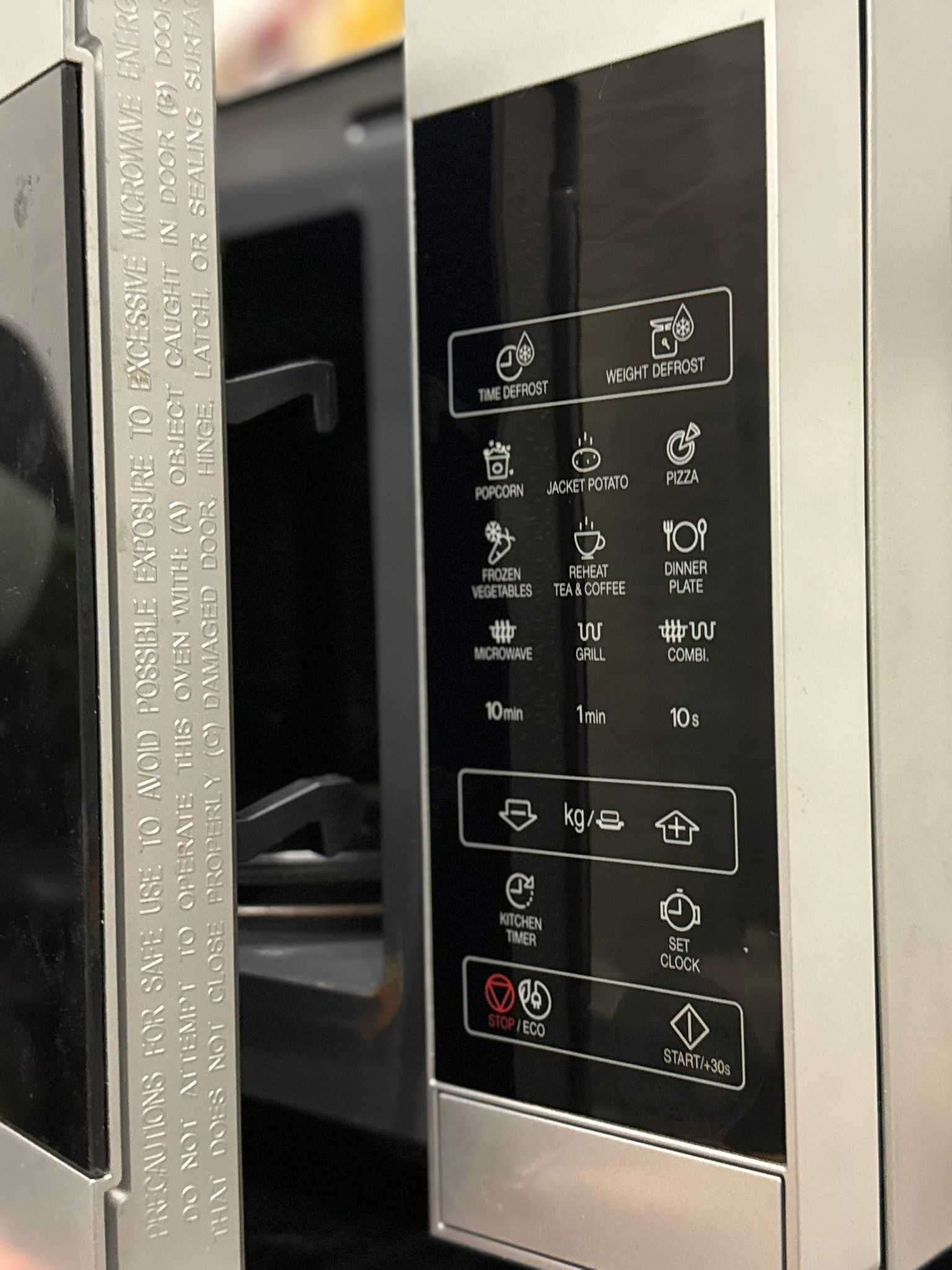Micro-ondas Sharp YC-MG02E-S | 20 L | 800 W