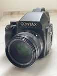 Contax 645 +  carl zeiss planar 80m F2