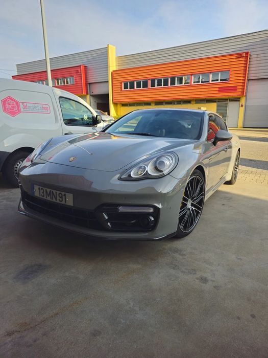 Porsche Panamera Standard