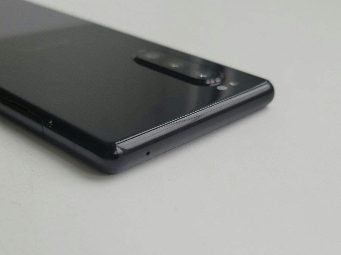 Sony Xperia 5 SO-01M Black 6/64Гб 1 SIM