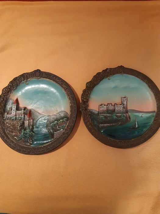 Тарілки декоративні.