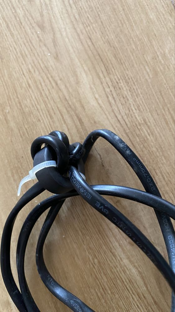 Kabel zasilający 230V z wtyczką i filtrem ferrytowym