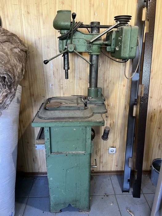 Продам сверлільний станок 380 v.