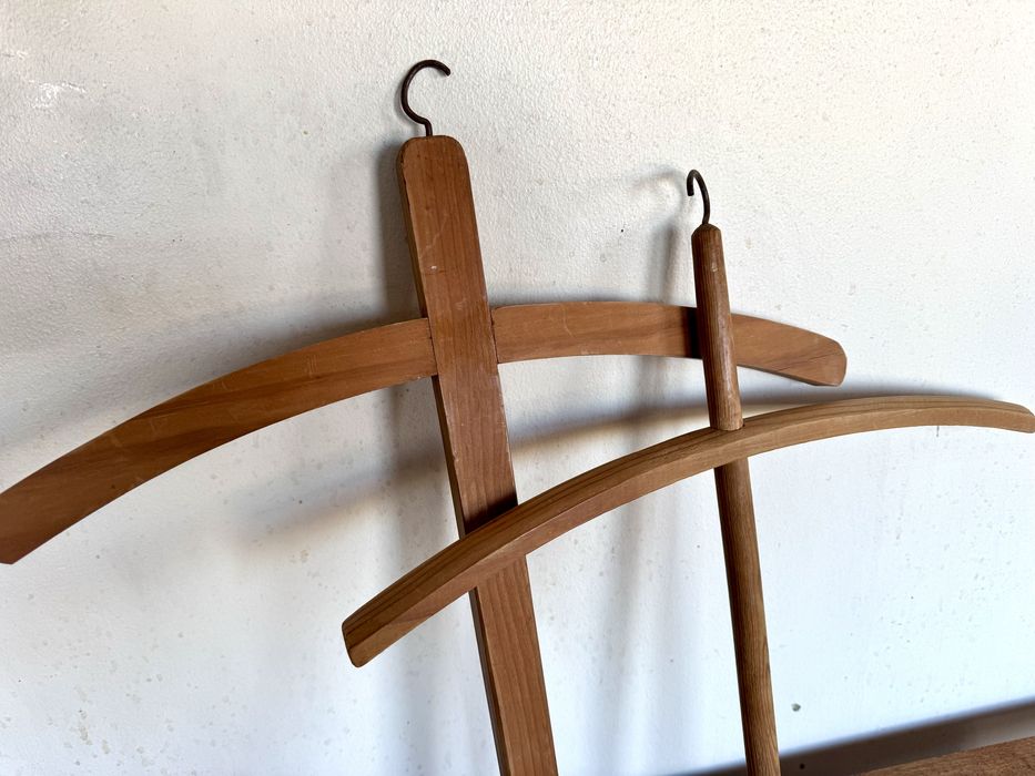 Par de cabides antigos