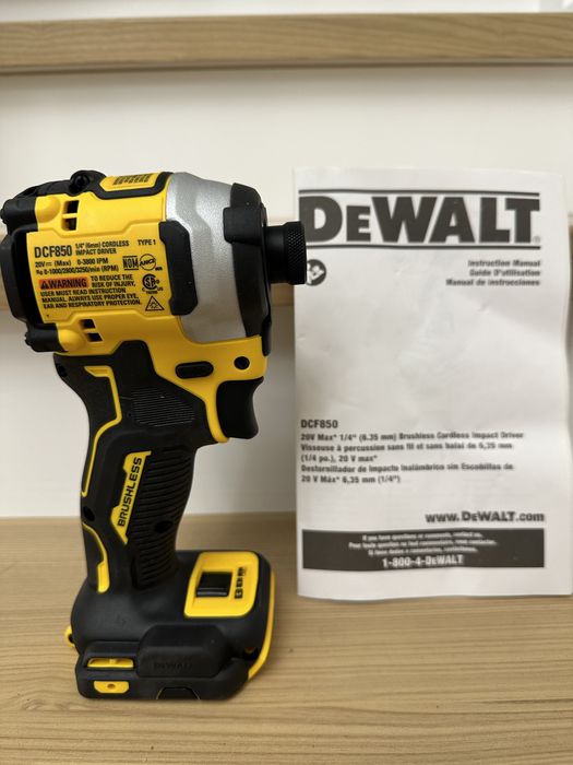 Безщітковий пкумуляторний імпакт Dewalt dcf850