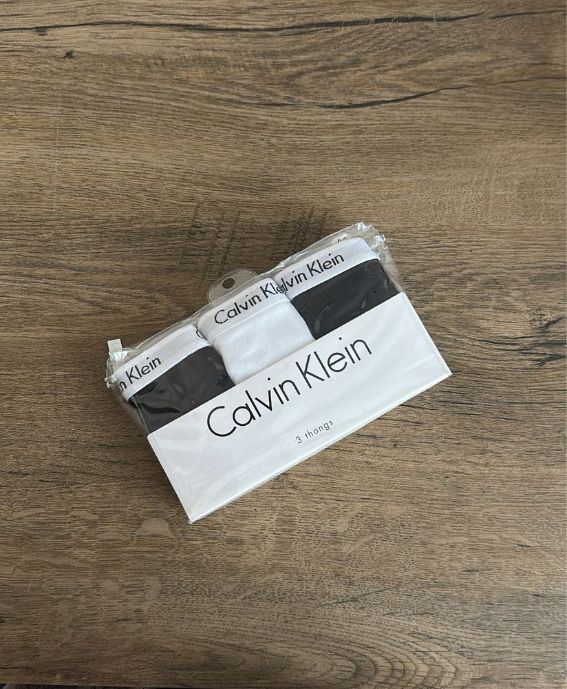 Білизна Calvin Klein