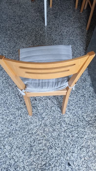 Mesa cozinha com 4 cadeiras