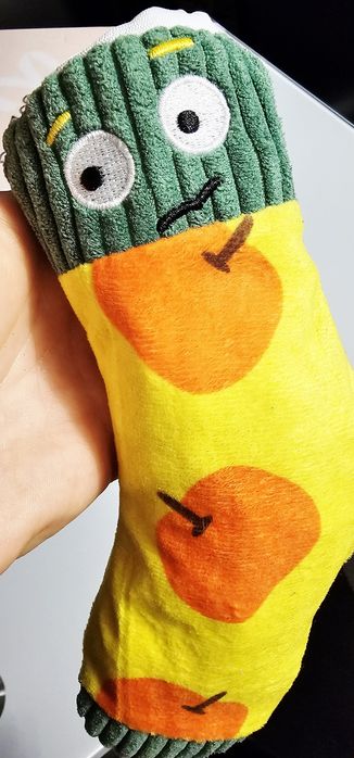 Piszcząca i szeleszcząca skarpetka na smakołyki dla pieska