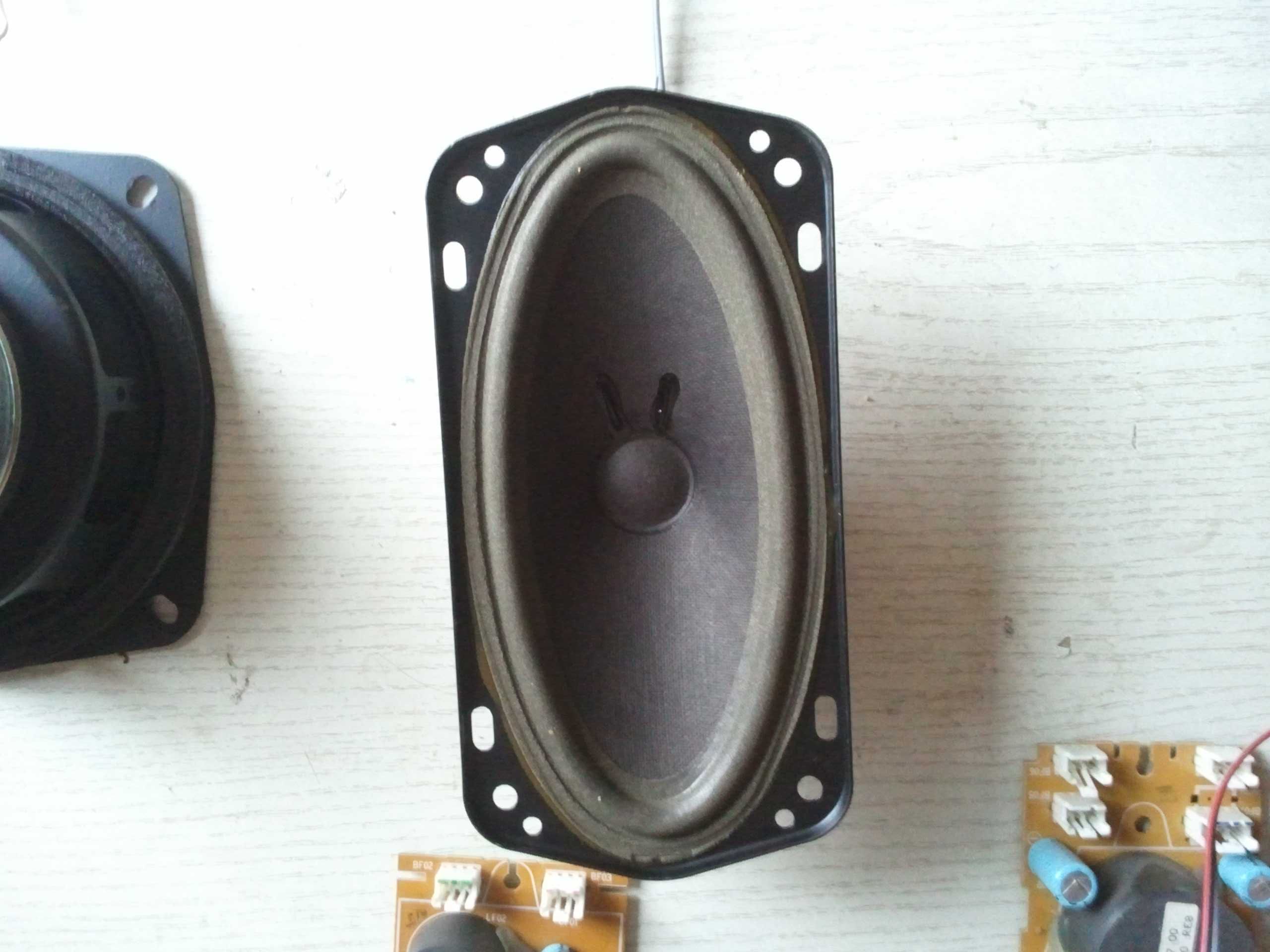 Динамики 8 Ом+Звуковые платы от ТВ "Telefunken S 580"