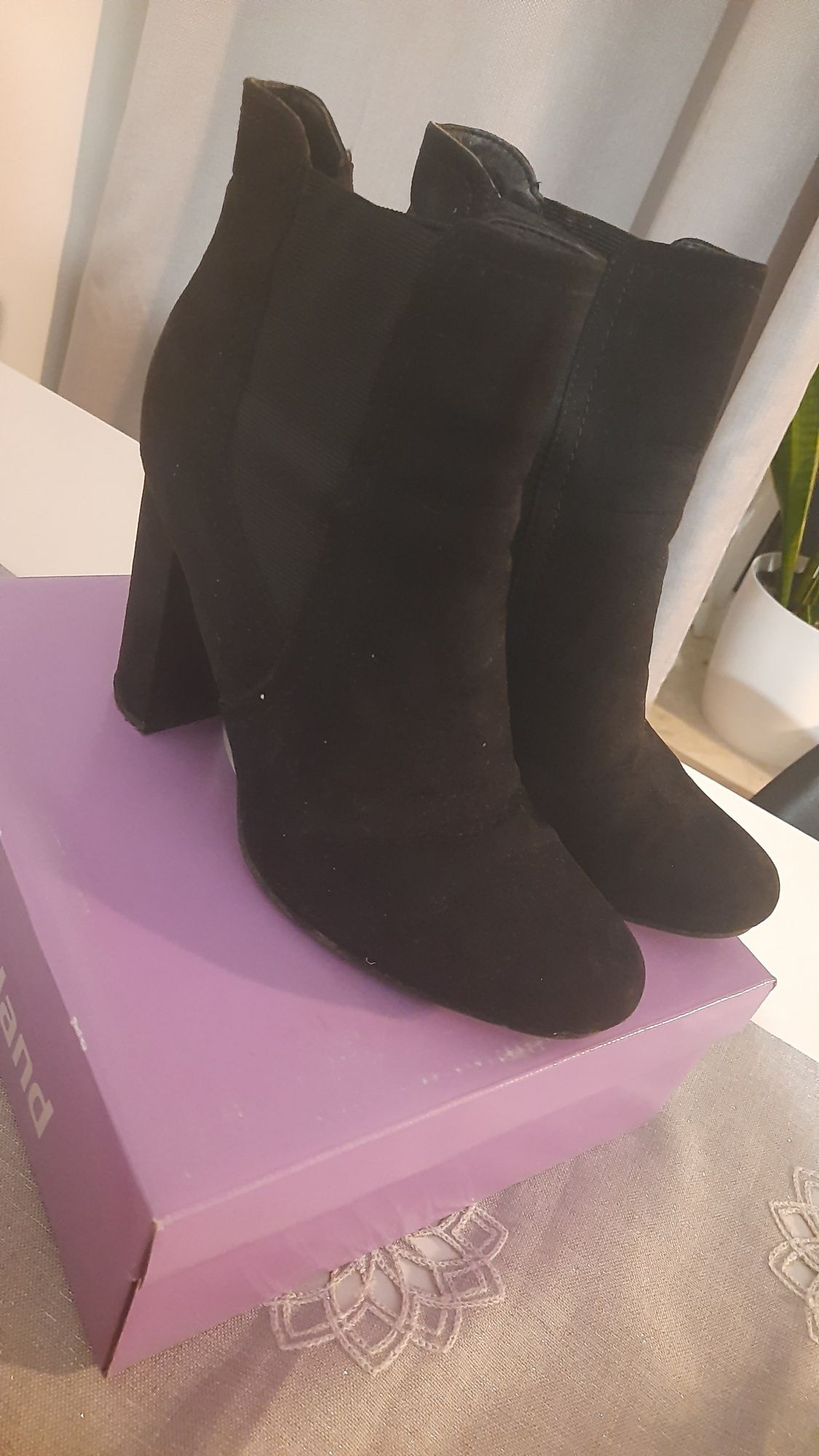 Czarne botki deichmann r 39
