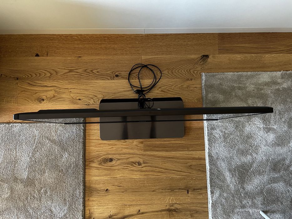 SmartTV Philips Full HD 37’’ Avariada