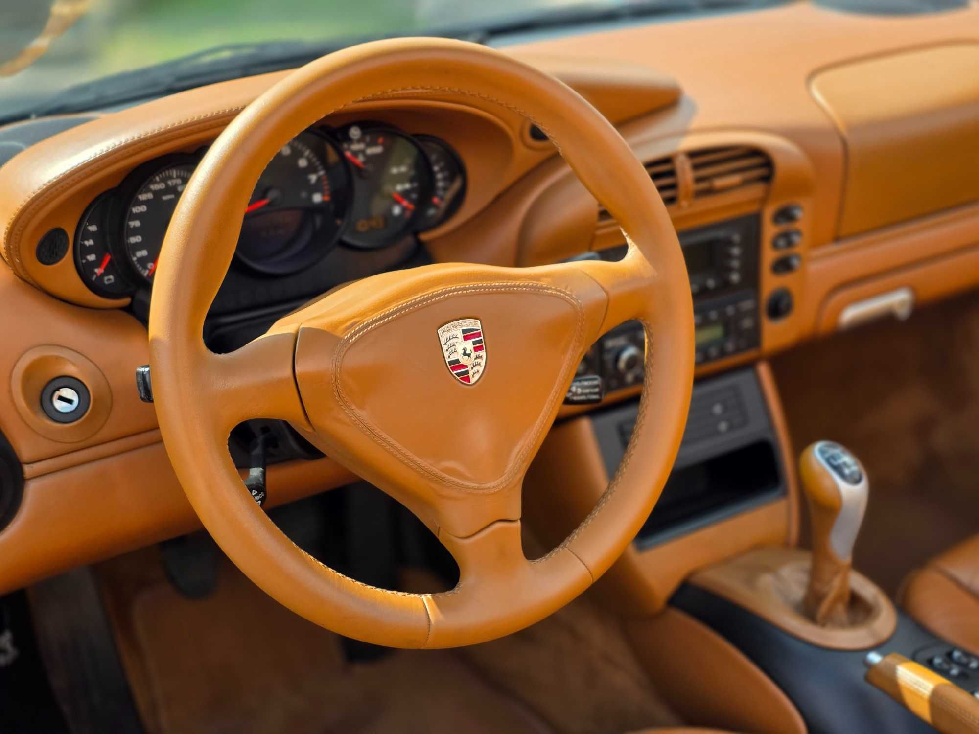 PORSCHE 911 996 carrera 2 cabrio Manual RWD  zakuty silnik FV