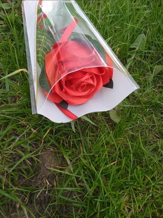 Kwiatek ze wstążki