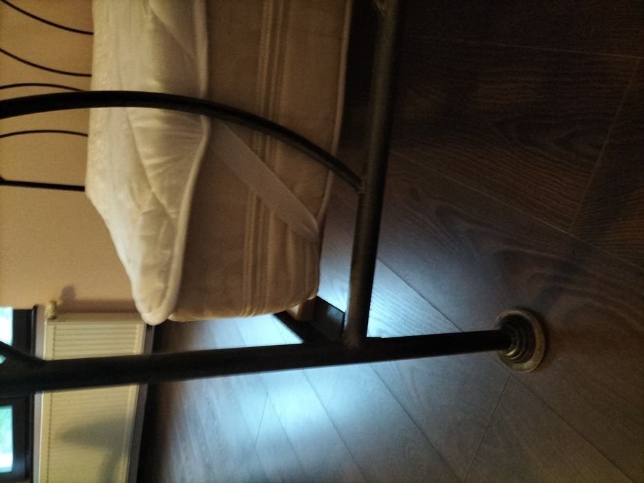 Sprzedam łóżko  90x200