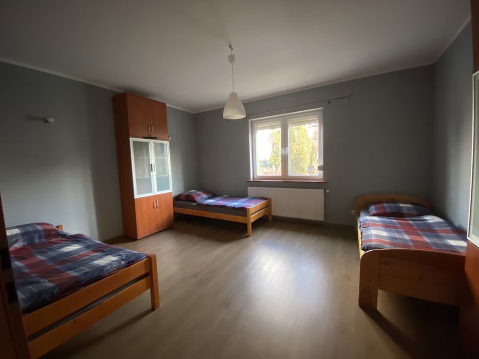 Pokoje na wynajem , pokoje dla pracownikow , dom na wynajem