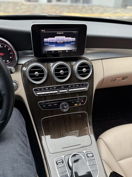 Продам Mercedes-Benz C300 2.0 бенз Не бита и не крашена! Собственник!