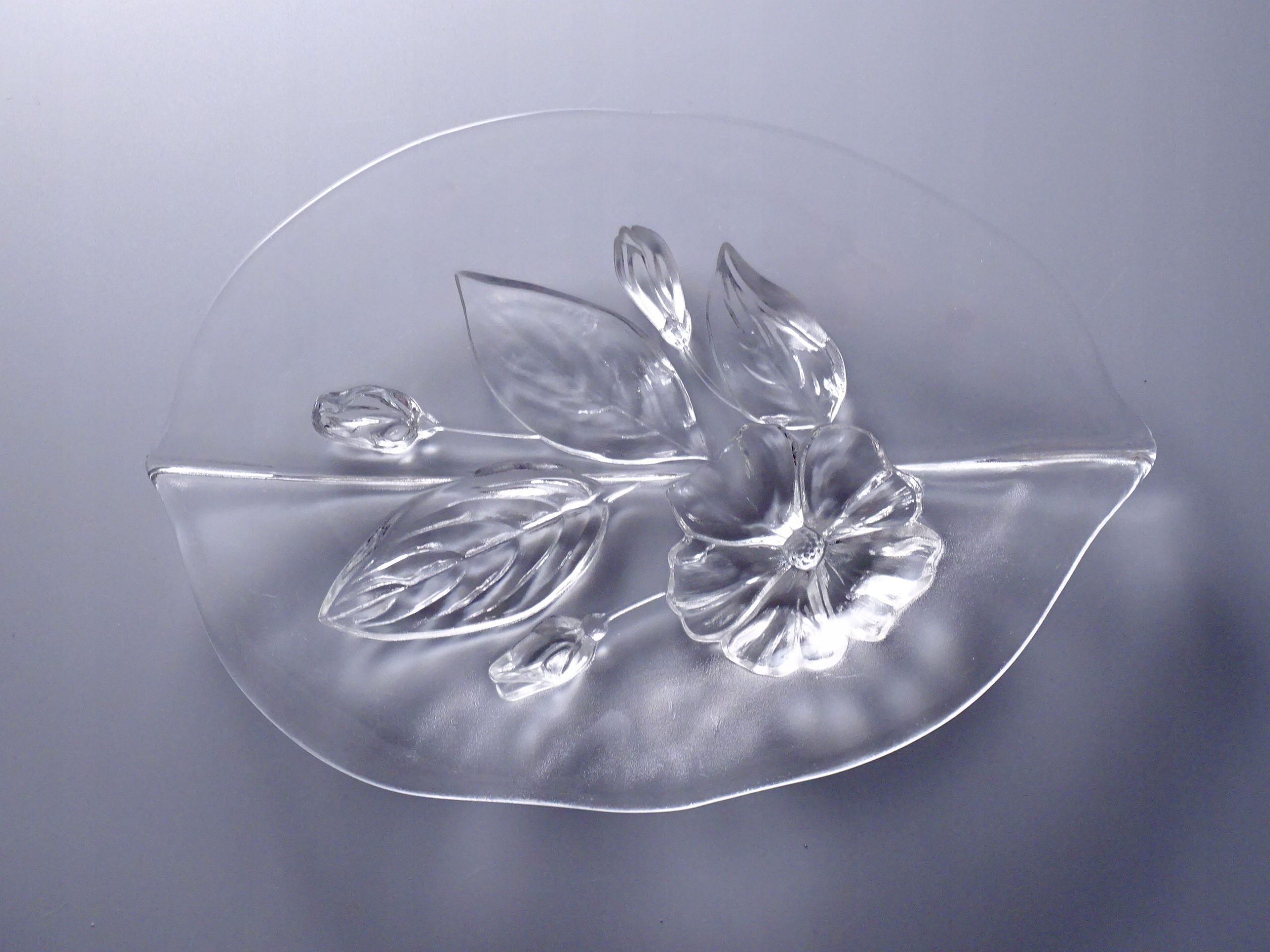 piękna designerska kryształowa patera kwiaty
