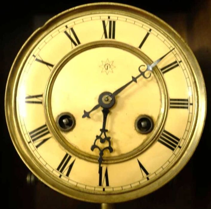 Junghans ,ładny, stylowy zegar wiszący