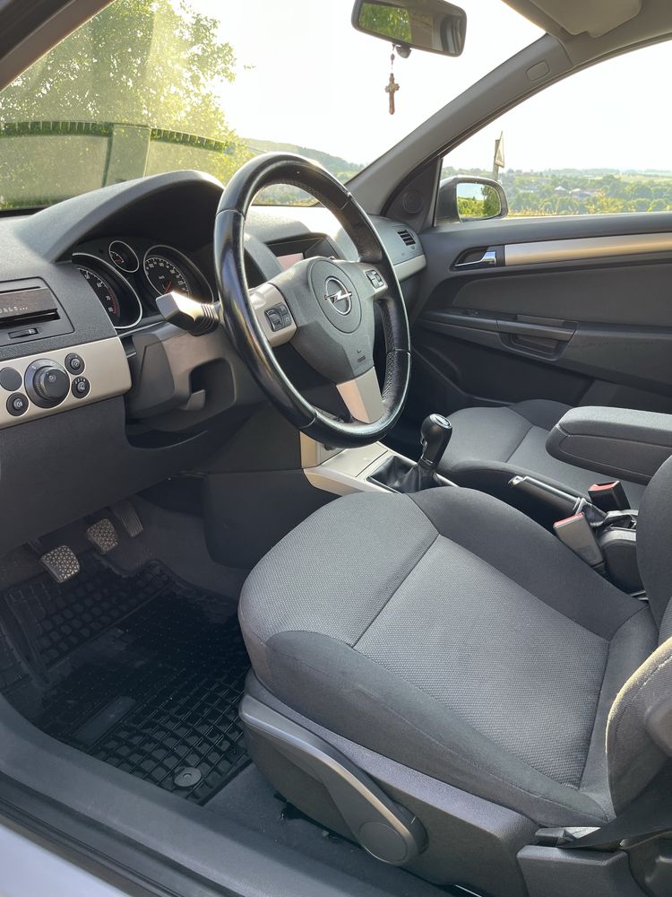 Opel Astra H 2007