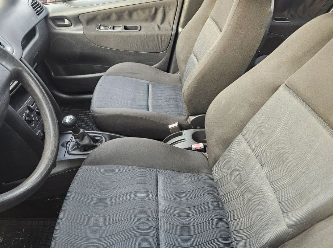 Peugeot 207 , 1.4 benzyna LPG, KLIMA, 5- drzwi, OKAZJA!