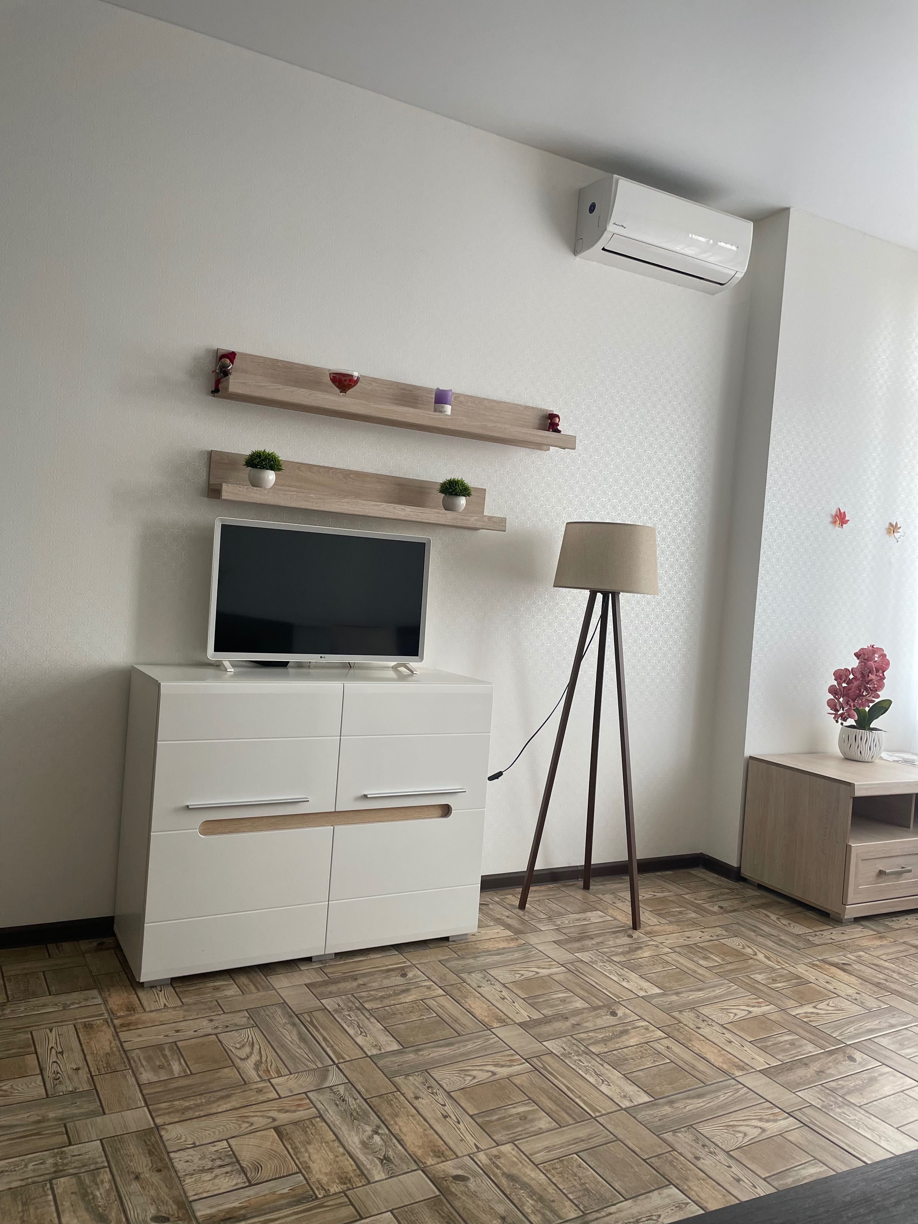 Сдам посуточно Квартиру на Каманина 27 жемчужина 1 ком.49м от хозяина.