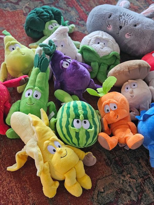 Pluszaki warzywa i owoce. Zestaw 13 przemiłych zabawek dla dzieci.