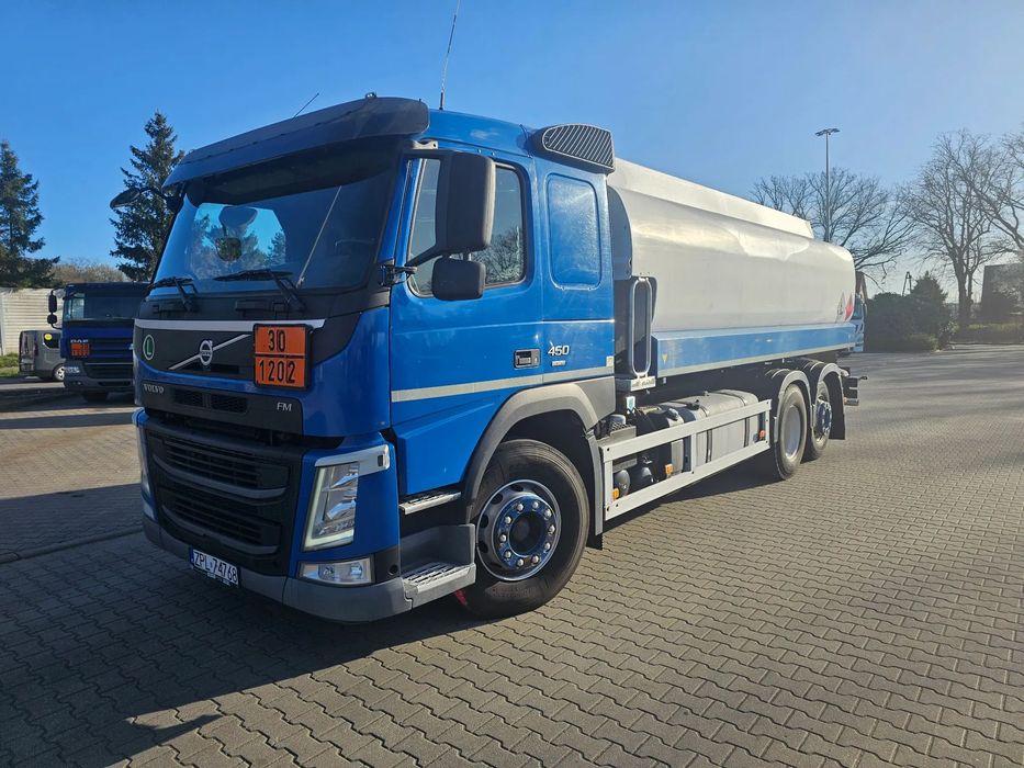 Volvo STOKOTA FM  Autocysterna Volvo Fm Stokota salon Pl netto 199900