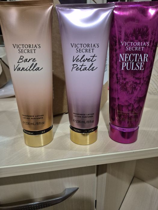 Лосьйон для тіла Victoria's secret