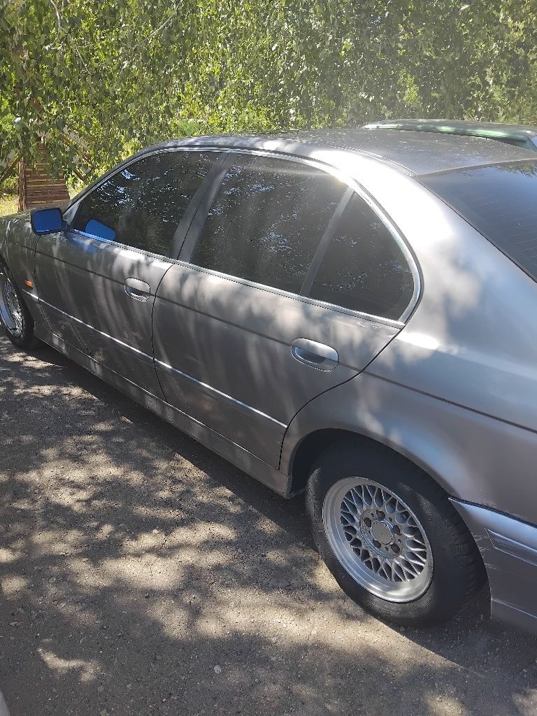 Продам авто , цікавить обмін