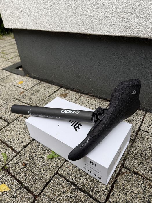 Siodełko SDG z karbonową sztycą SDG I-Beam 30.9 NOWE