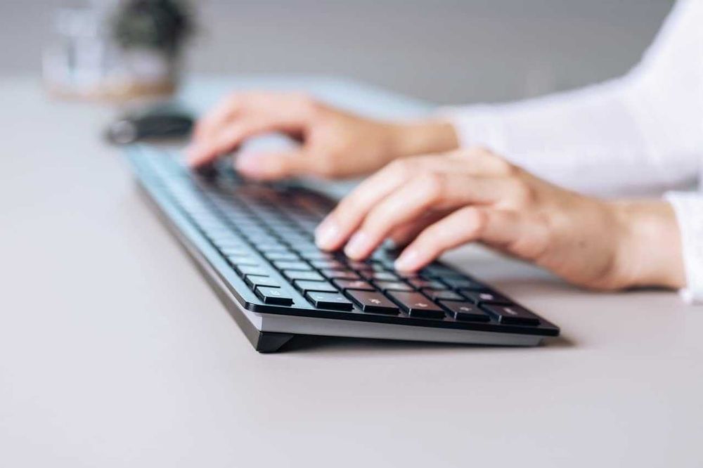 Klawiatura bezprzewodowa CHERRY KW9100 SLIM ukł. QWERTZ Bluetooth s517